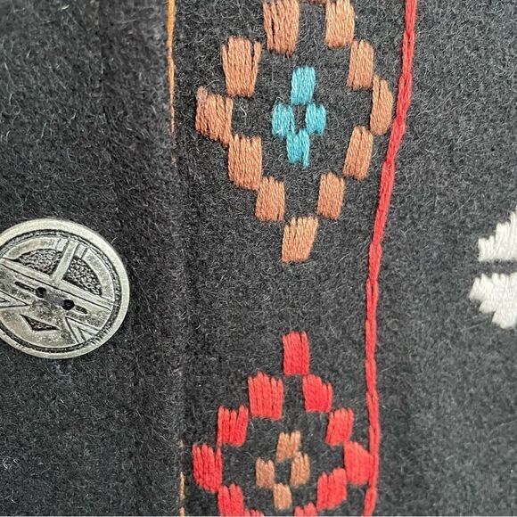 [m] Vintage Razzle Dazzle Black w/ Colourful Embroidery Wool Button-Down Vest - Picture 6 of 11